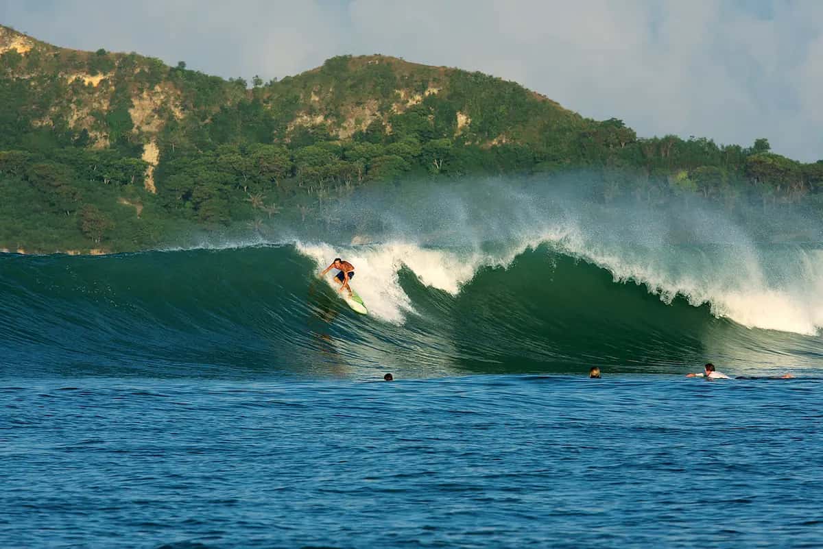 Belongas Bay