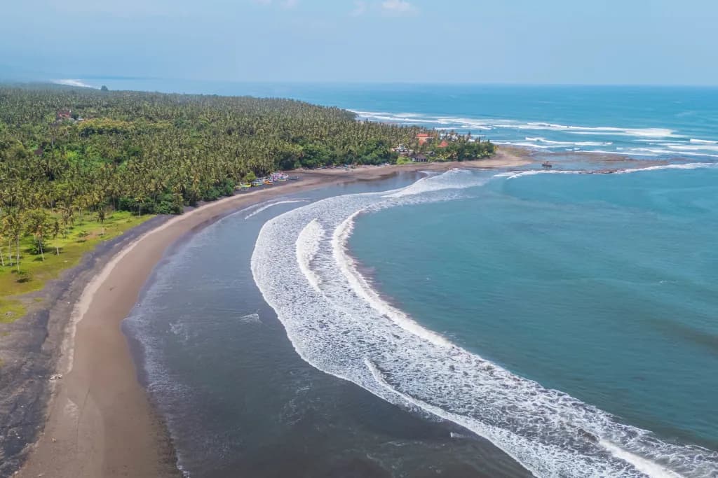 Pulukan Right - Image 1