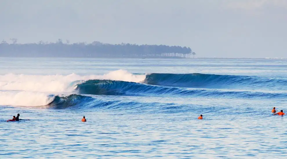 Lombok Adventure Guide